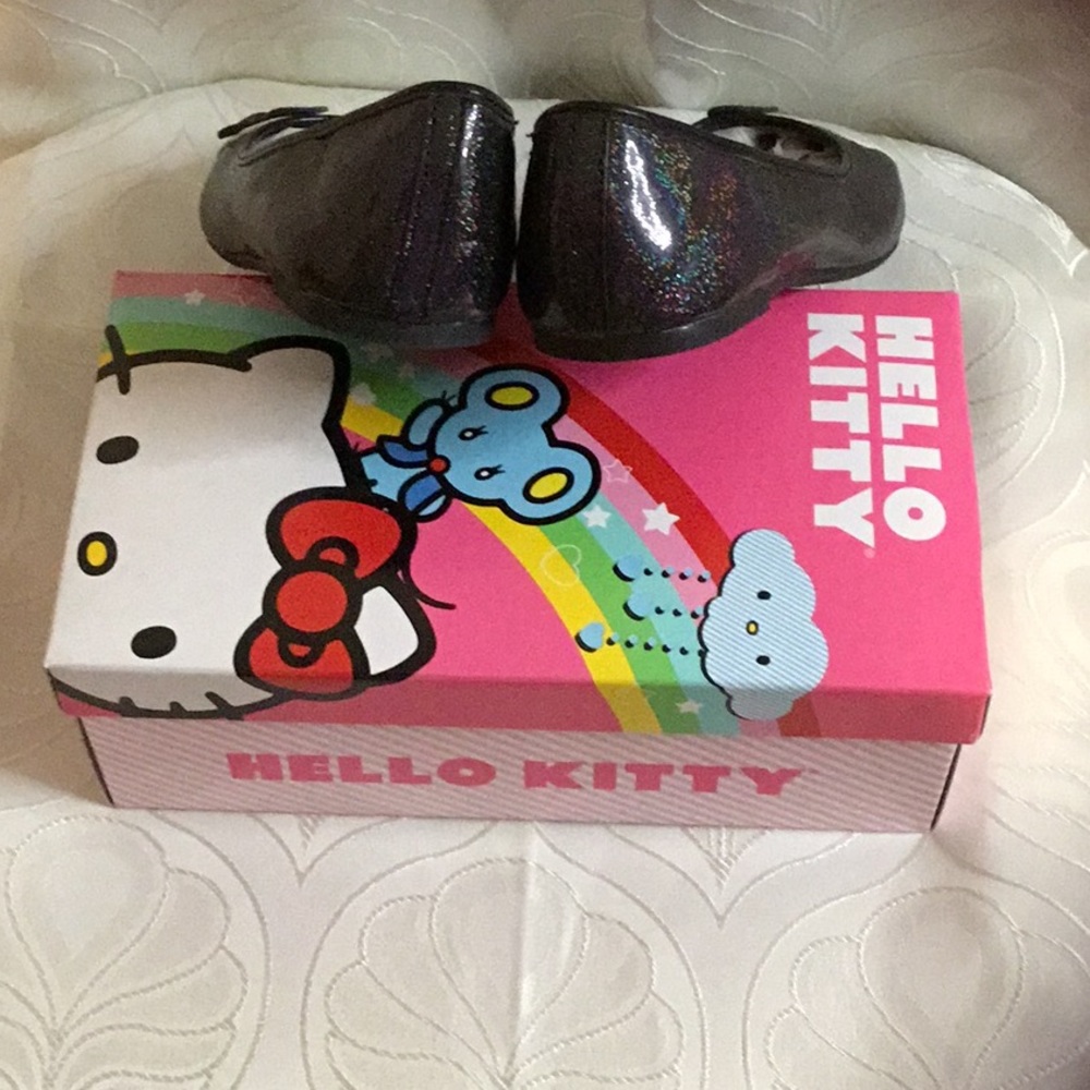 Hello Kitty Girl Shoes - Picture 4 of 4